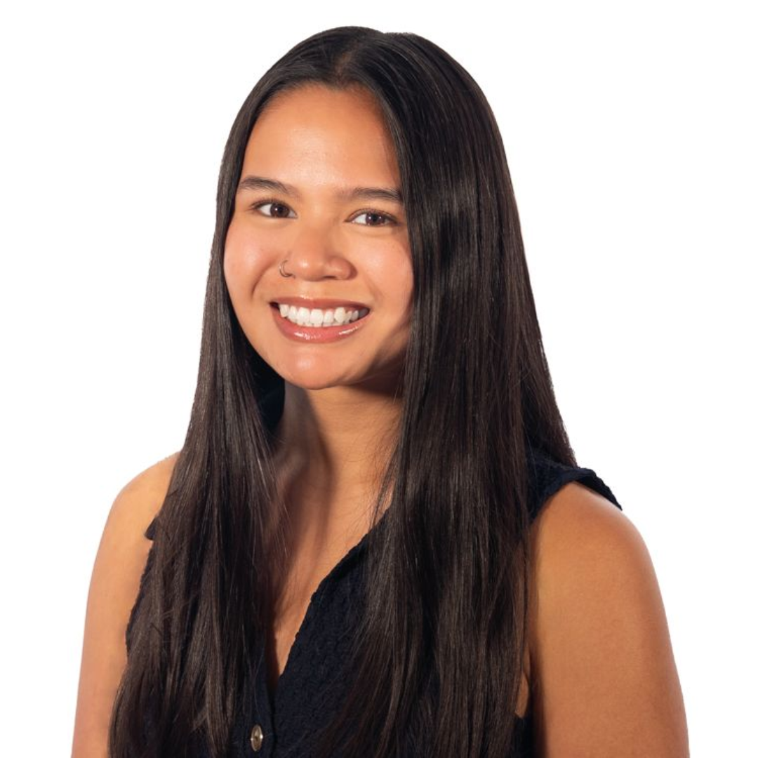 Kristine Headshot